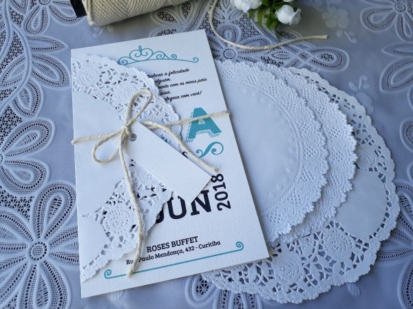 Convite aniversário 15 anos papel renda, fio marsala, barato Convite aniversário 15 anos papel renda, fio marsala, barato