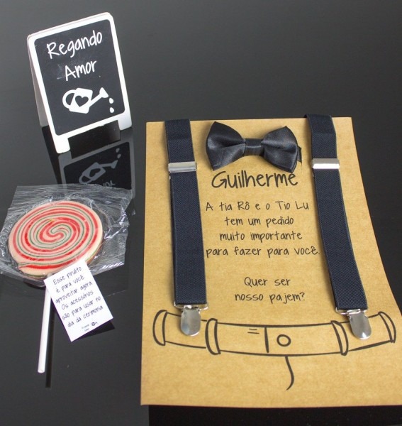 Convite para pajem com gravata borboleta e suspensÃ³rio