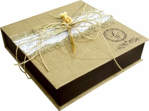 Caixa convite rústico convite lembrança padrinhos 17x17x4 Caixa convite rústico convite lembrança padrinhos 17x17x4