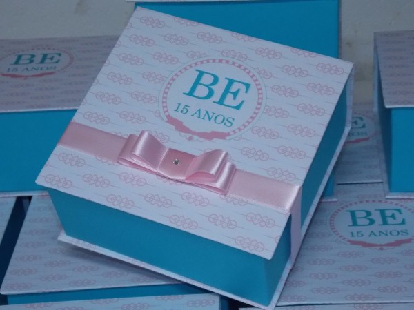 10 caixa convite box personalizada 15 anos casamento 17x17x8