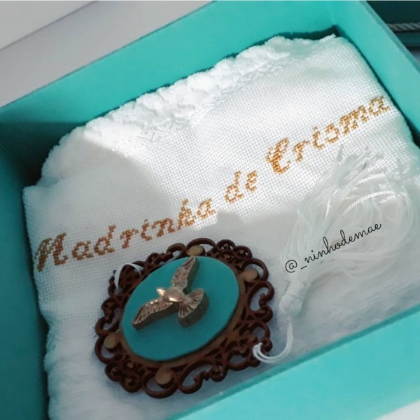 Caixa convite para madrinha de crisma Caixa convite para madrinha de crisma