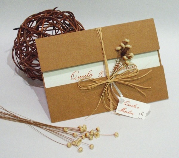 Convite impresso em papel linho br envelope em papel kraft, laço Convite impresso em papel linho br envelope em papel kraft, laço