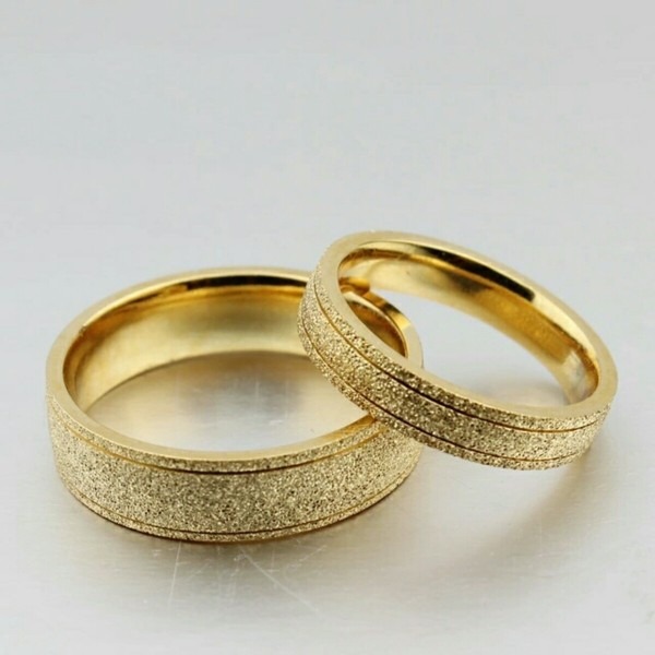 Par de alianÃ§as fosca ouro 18k