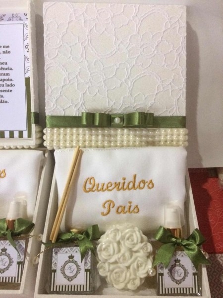 2 lembranÃ§a ou convite para os pais dos noivos com mensagem