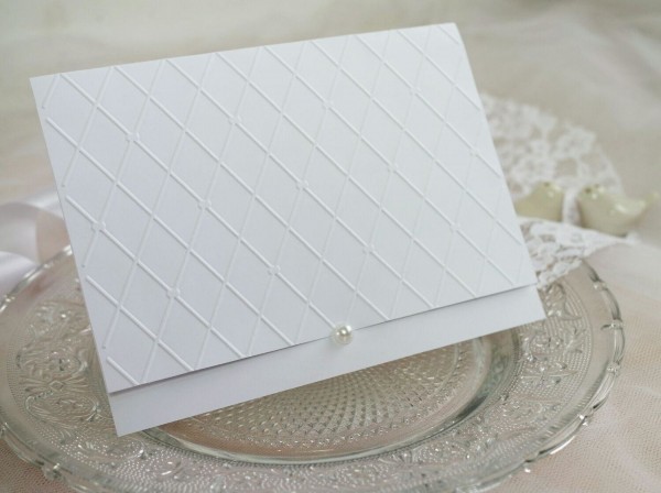 Convite com brasão em relevo seco Convite com brasão em relevo seco