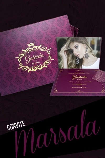 O convite de 15 anos da gabriela foi feito em tons de marsala O convite de 15 anos da gabriela foi feito em tons de marsala