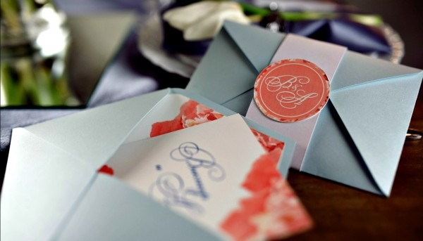 Com quanto tempo antes eu devo entregar os convites de casamento Com quanto tempo antes eu devo entregar os convites de casamento