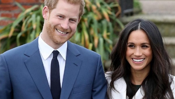 PrÃ­ncipe harry e meghan  comeÃ§am a distribuir os convites de